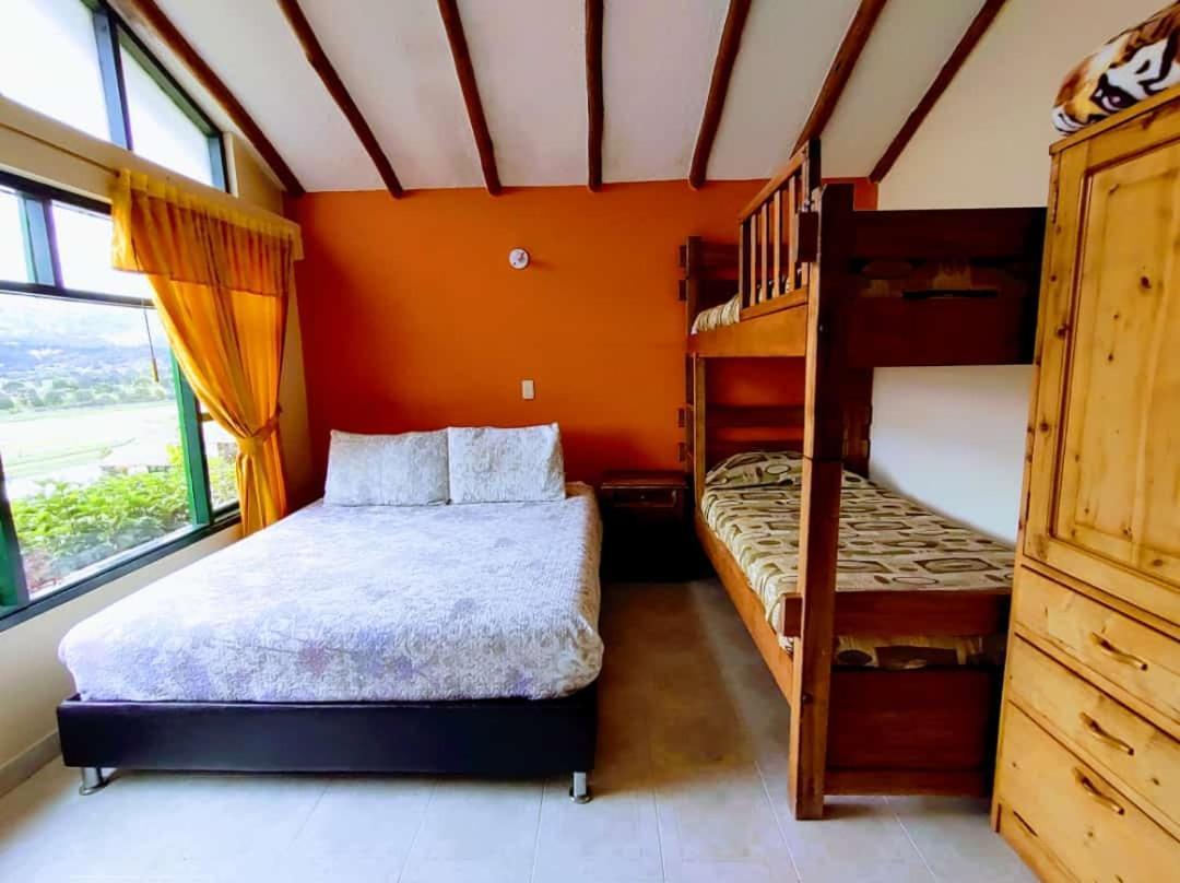 Hotel Cabanas San Cayetano Paipa Extérieur photo