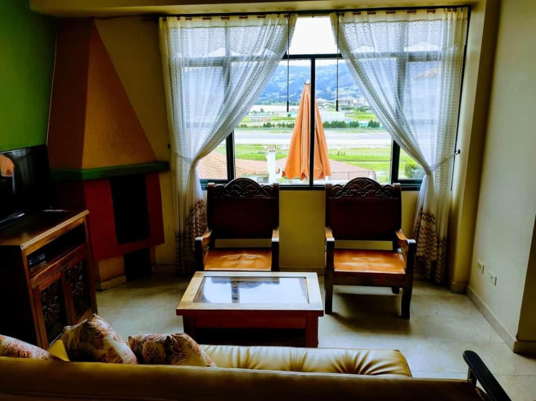 Hotel Cabanas San Cayetano Paipa Extérieur photo