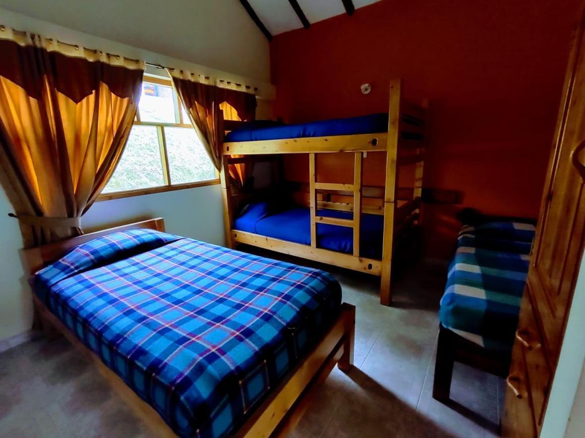 Hotel Cabanas San Cayetano Paipa Extérieur photo