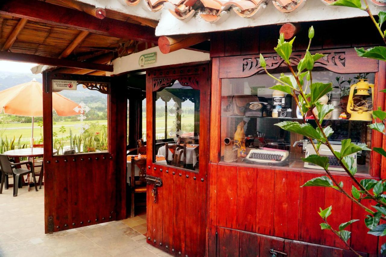 Hotel Cabanas San Cayetano Paipa Extérieur photo