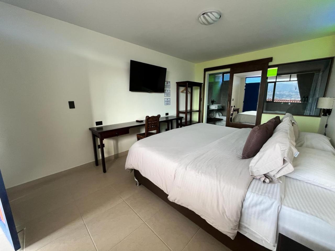 Hotel Cabanas San Cayetano Paipa Extérieur photo