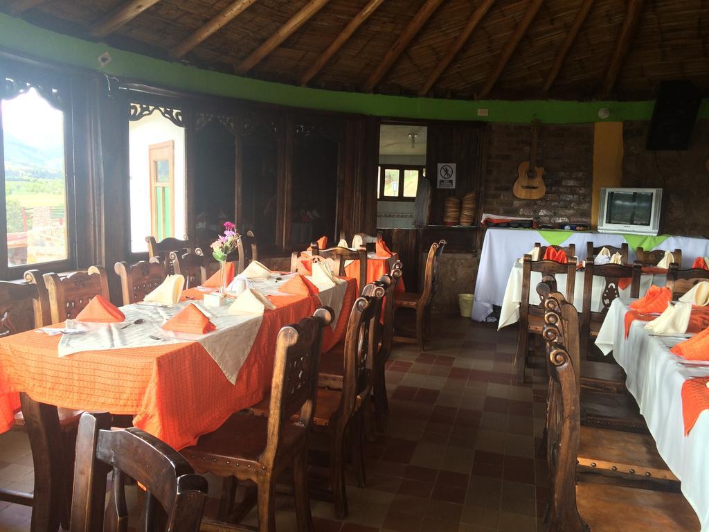 Hotel Cabanas San Cayetano Paipa Extérieur photo